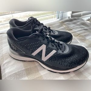 Unused New Balance 880 - 8 WIDE